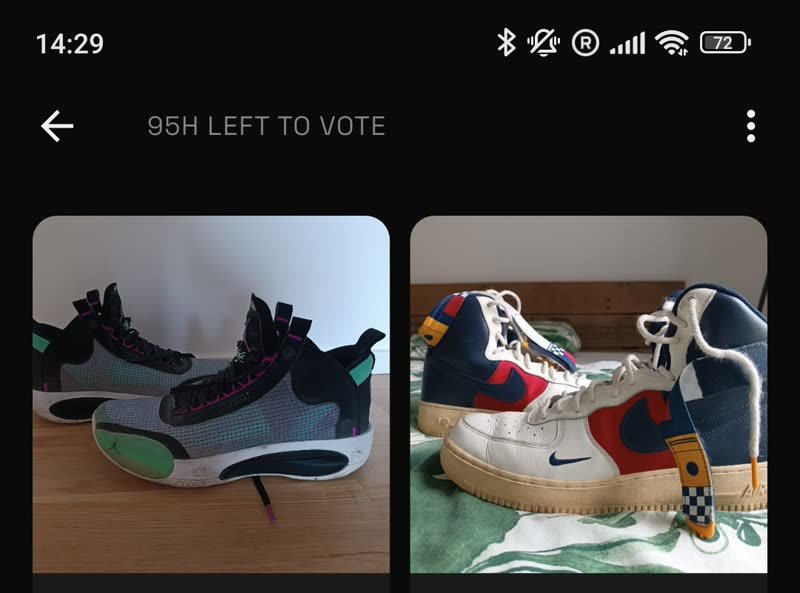A live CYKI classic battle: two pairs from one collector's own rack, with a countdown to when voting closes